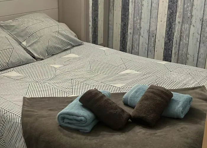 Chalet T3 15 Min Grande Terasse Et Piscine *